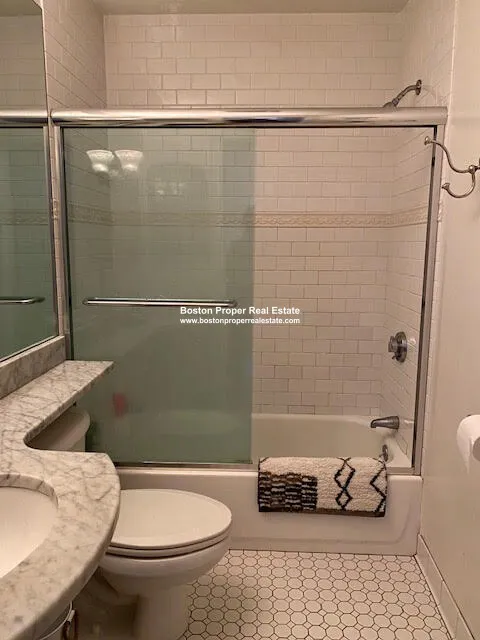 28 Montgomery St, South End