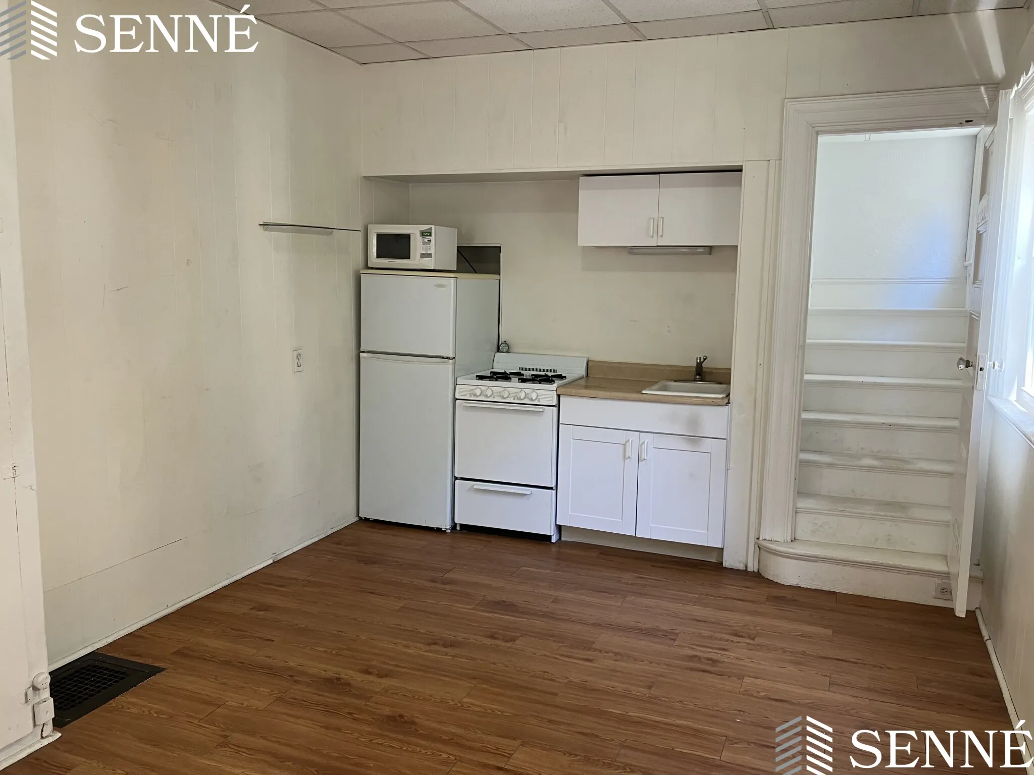 14 Prentiss St, Baldwin