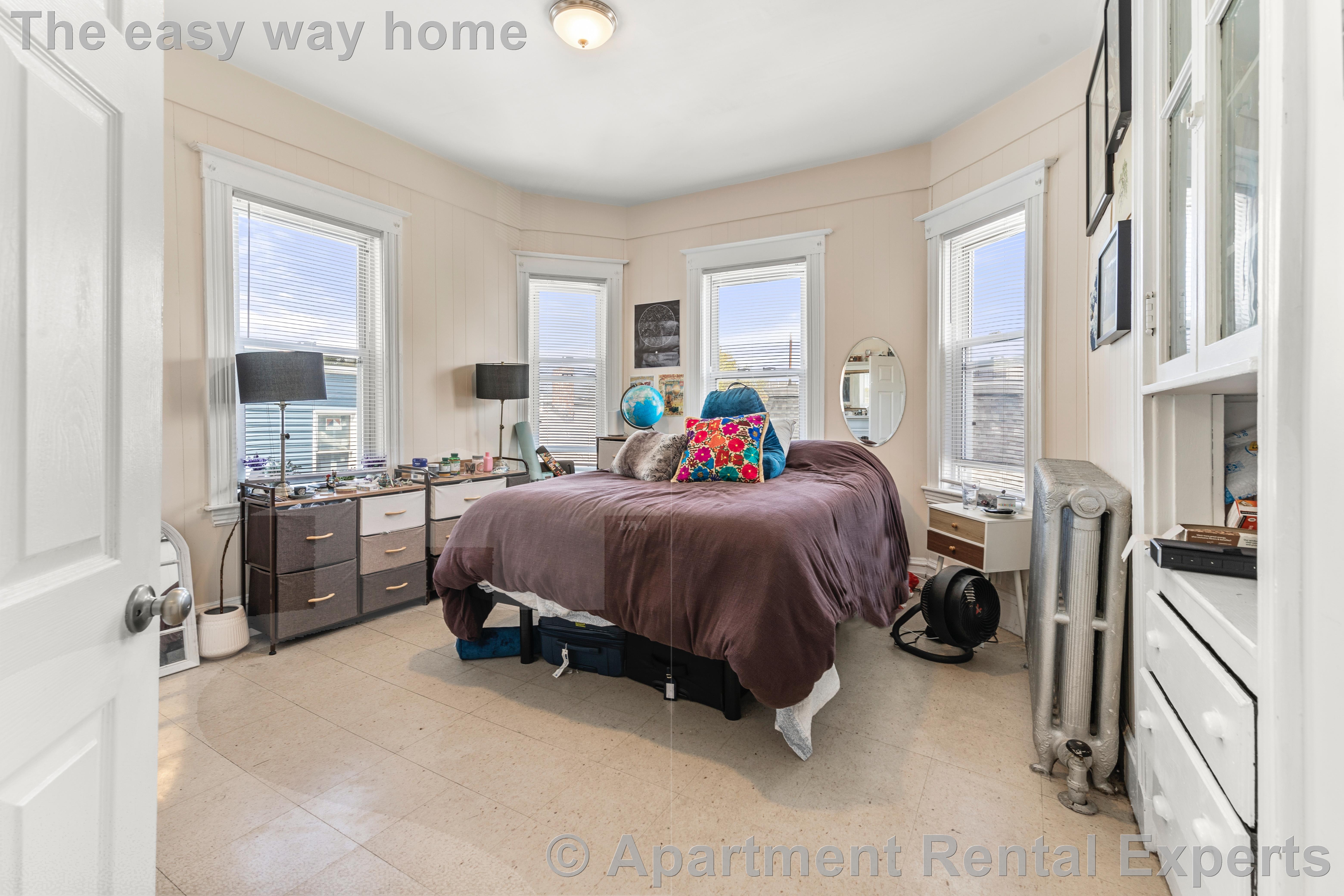 175 River St, Central Square