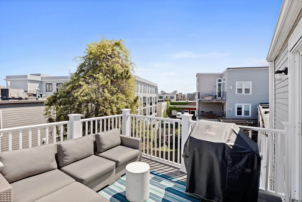 24 Emerson St, South Boston