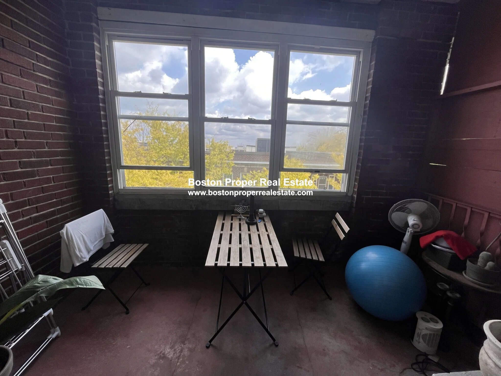 19 Melvin Ave, Brighton