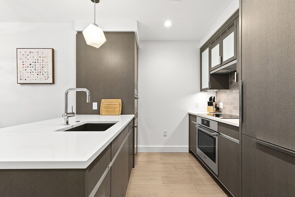 100 Lovejoy Wharf, North End