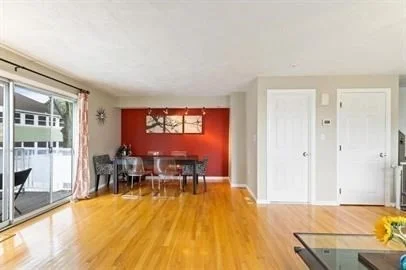 13 Circuit Ln, Watertown