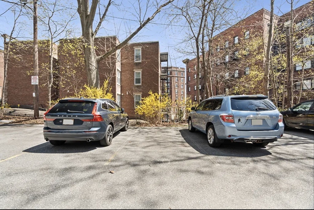 1496 Beacon St, Corey Hill