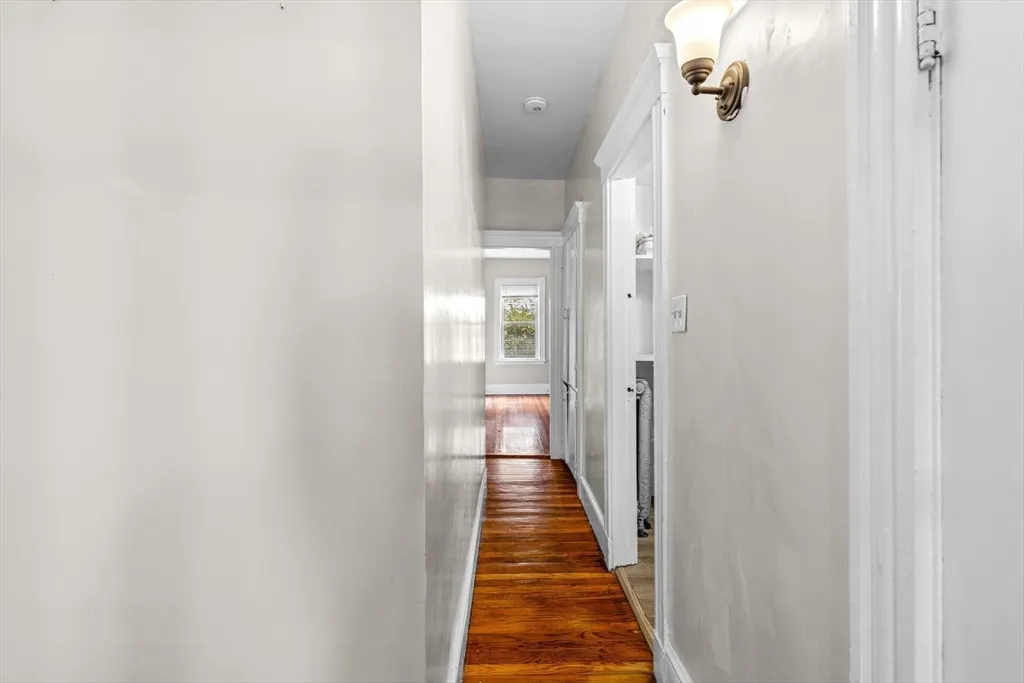 27 Brinsley St, Dudley / Brunswick King