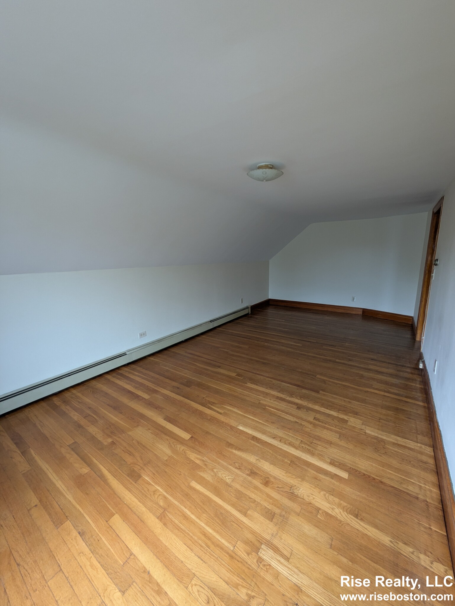 261 Lexington St, Watertown