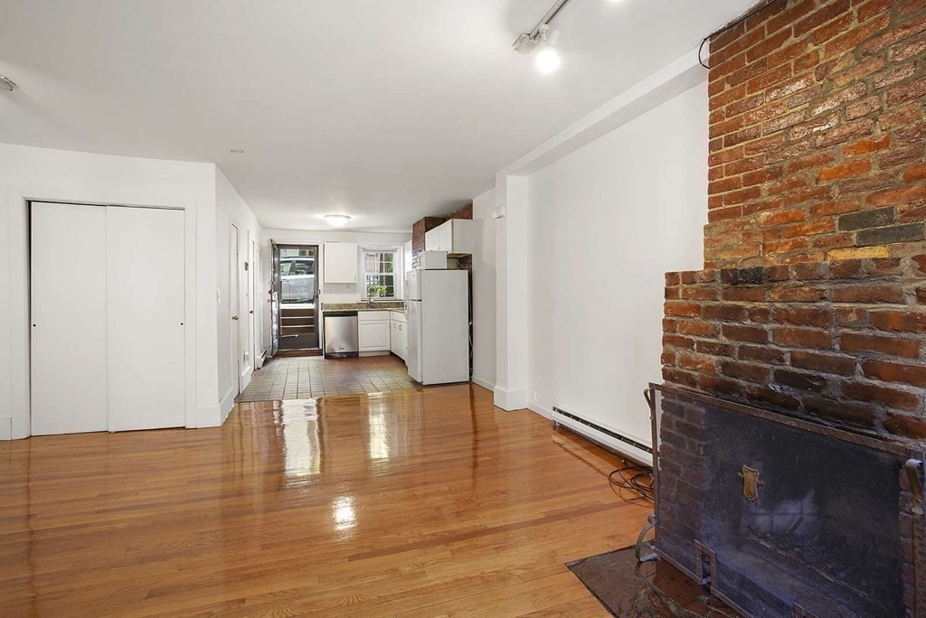 15 Appleton St, South End