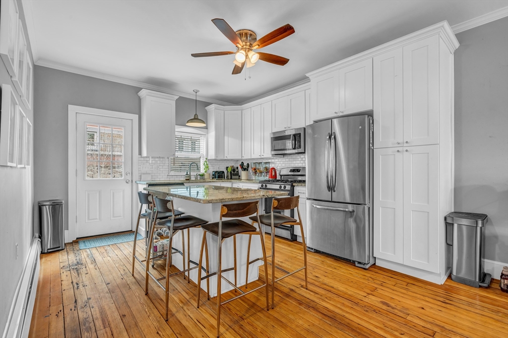 210 W 8th, South Boston