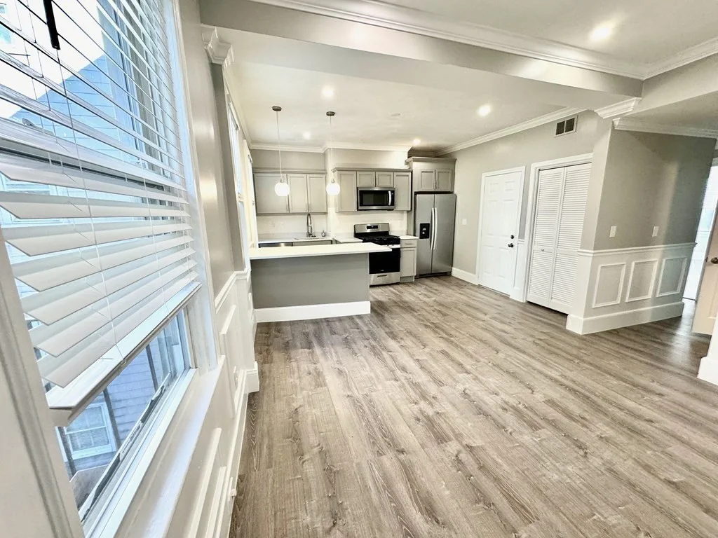 61 Gates St, South Boston