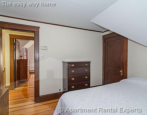 108 Bowdoin St, Tufts