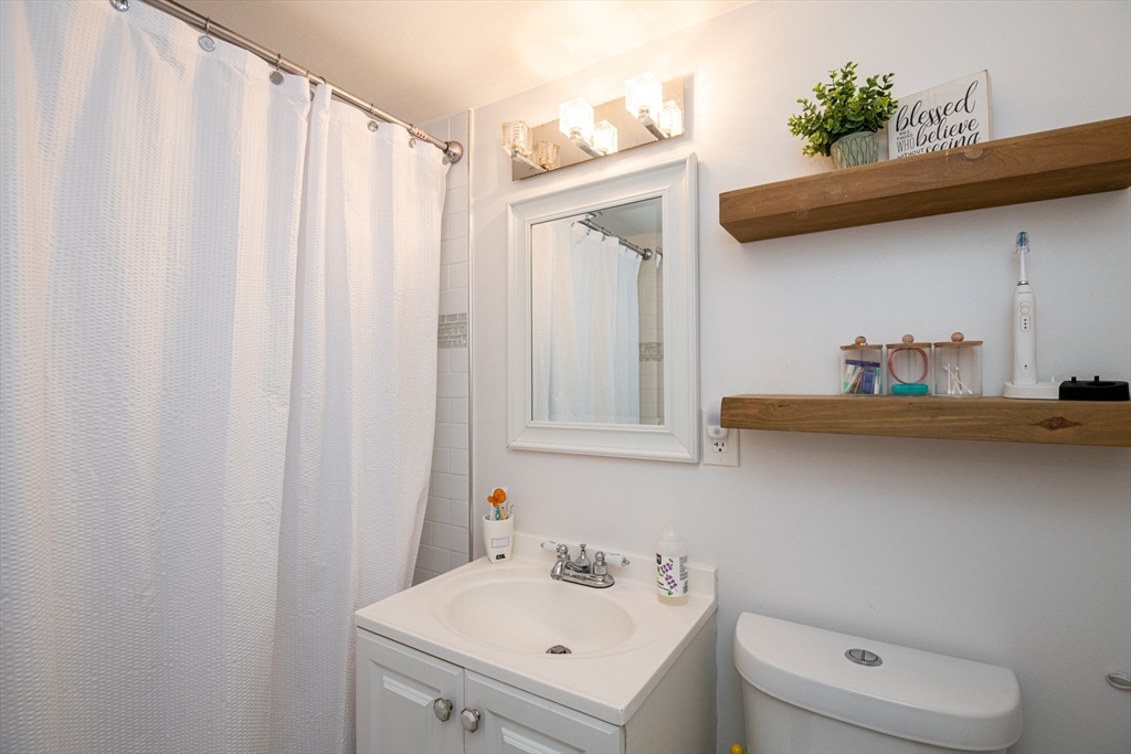 42 West Baltimore Se, Lynn