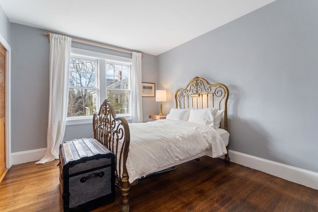 20 Concord Ave, Harvard Square