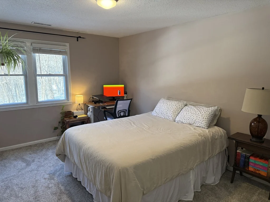 124 Tennis Plaza Rd, Dracut