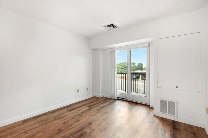 133 Commander Shea Boulevard, Quincy