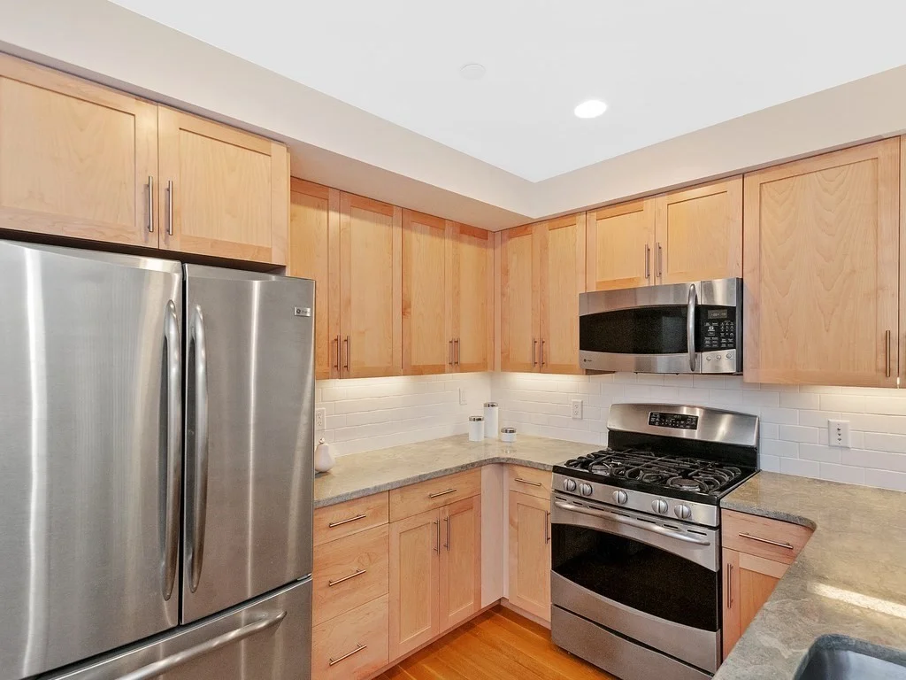 321 Hammond Pond Pkwy, Chestnut Hill