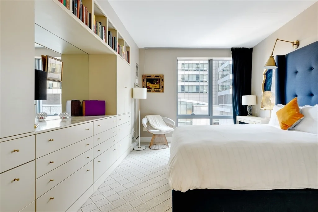 1 Avery St, Downtown