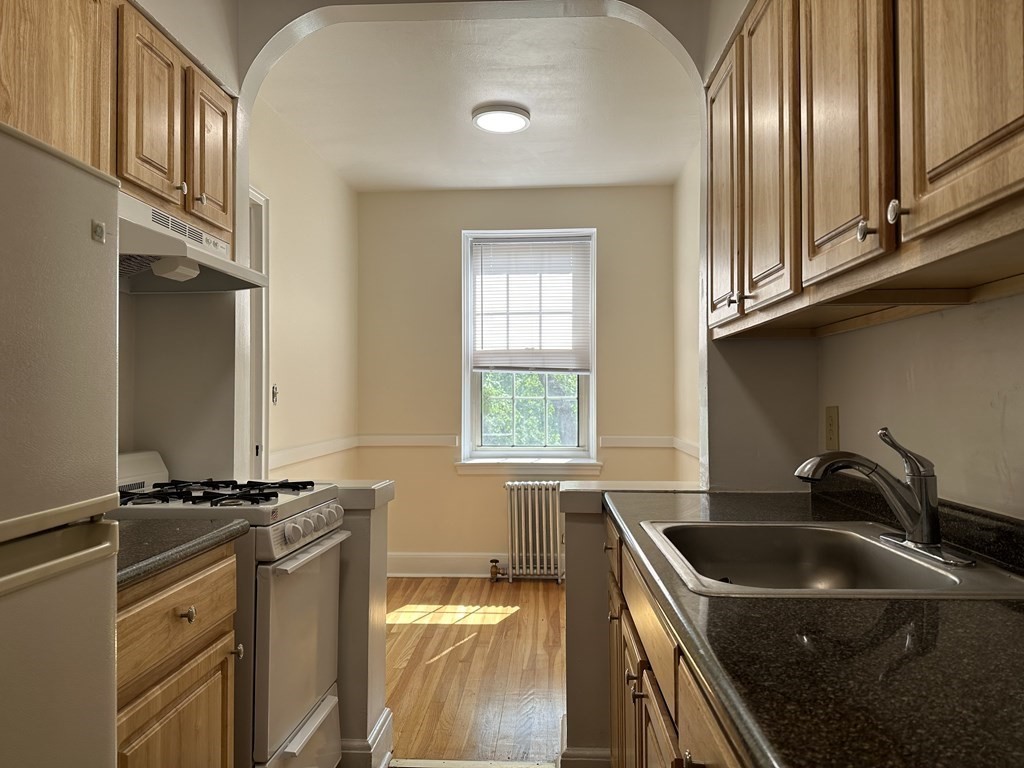 24 Concord Ave, Harvard Square