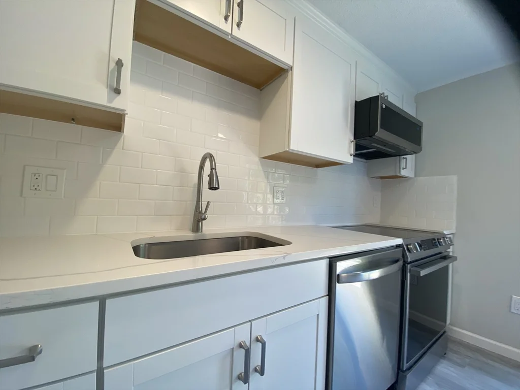 270 Sunderland, Worcester