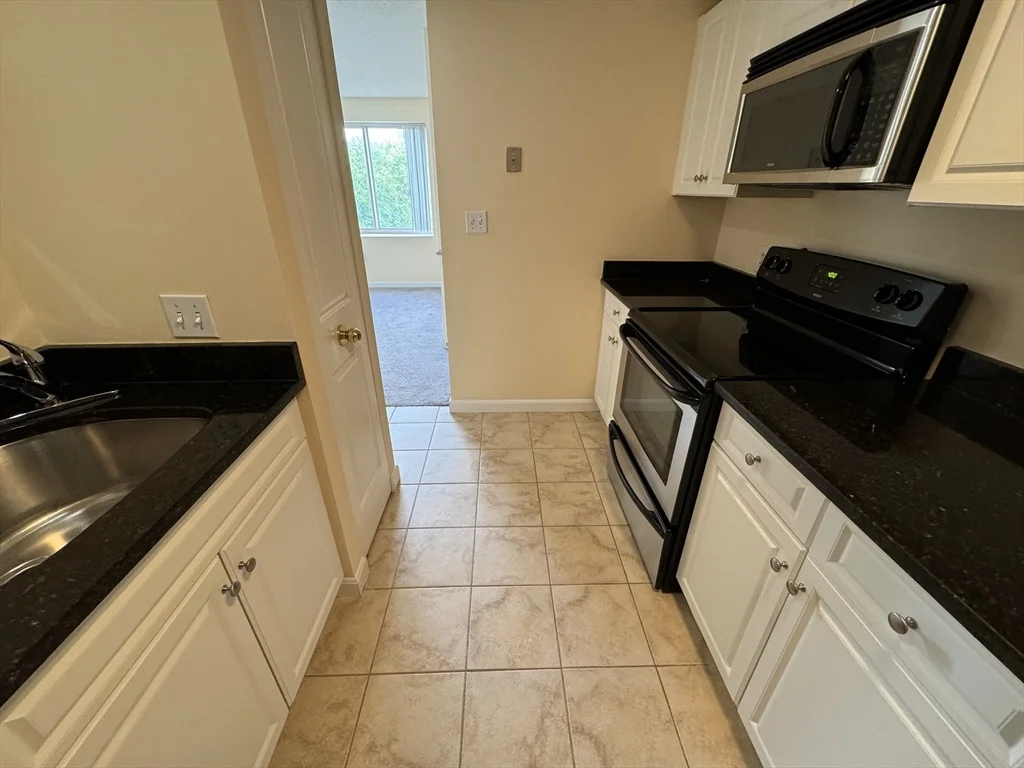 8 Museum Way, East Cambridge