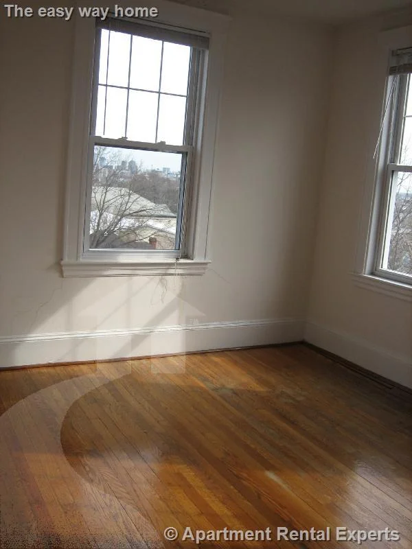 156-158 Summer St, Spring Hill