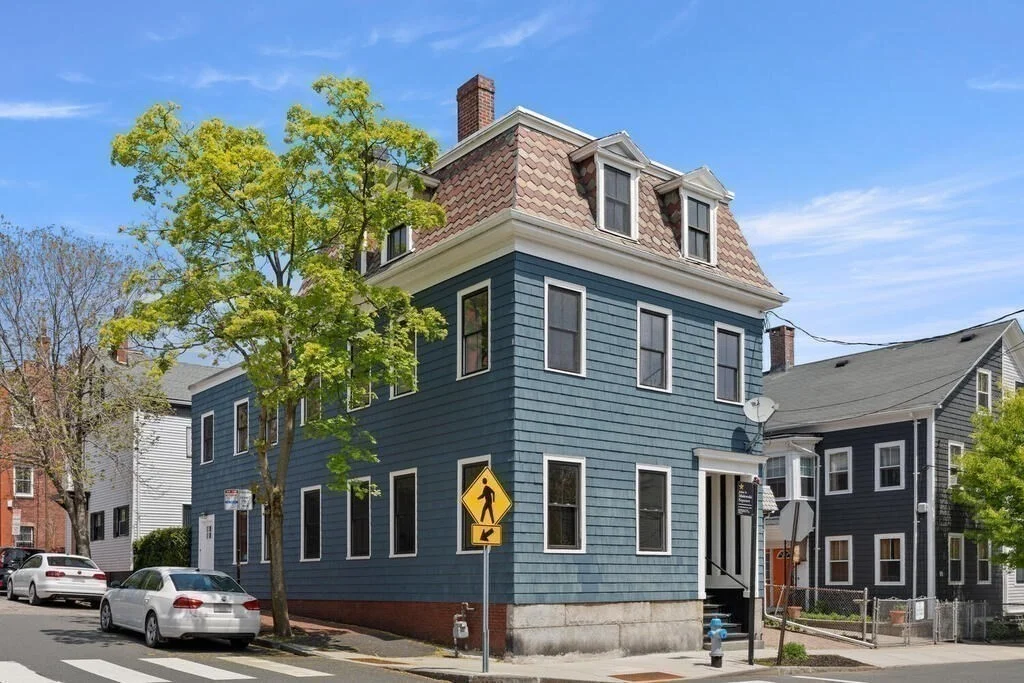 83 Thorndike St, East Cambridge