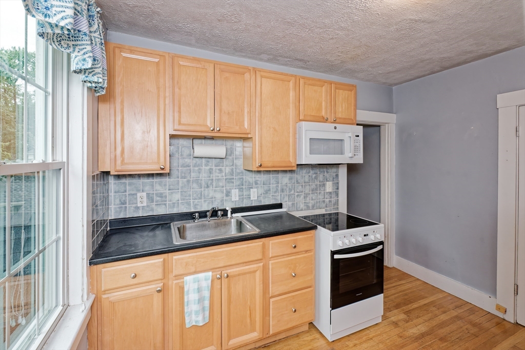 336 Bishop St, Framingham