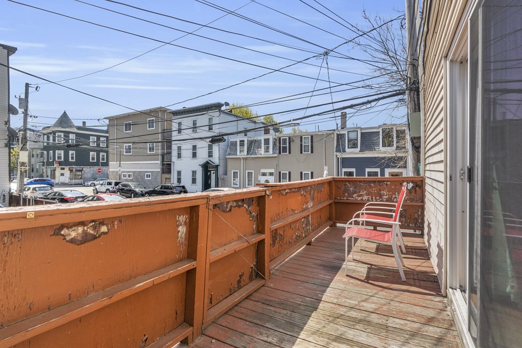 194 W 5th St, South Boston