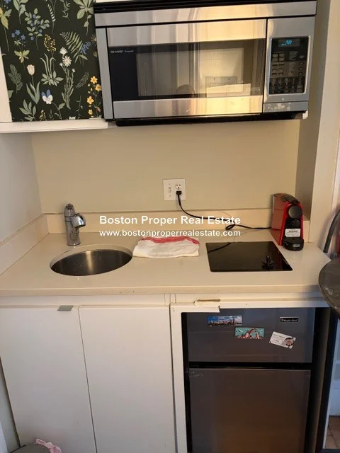 323 Beacon St, Back Bay