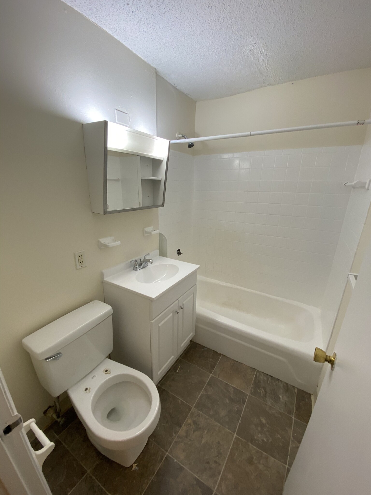 2 bed, 1 bath apartment for rent at 66 Homer Ave Unit 404, West Cambridge — photo 7 of 11