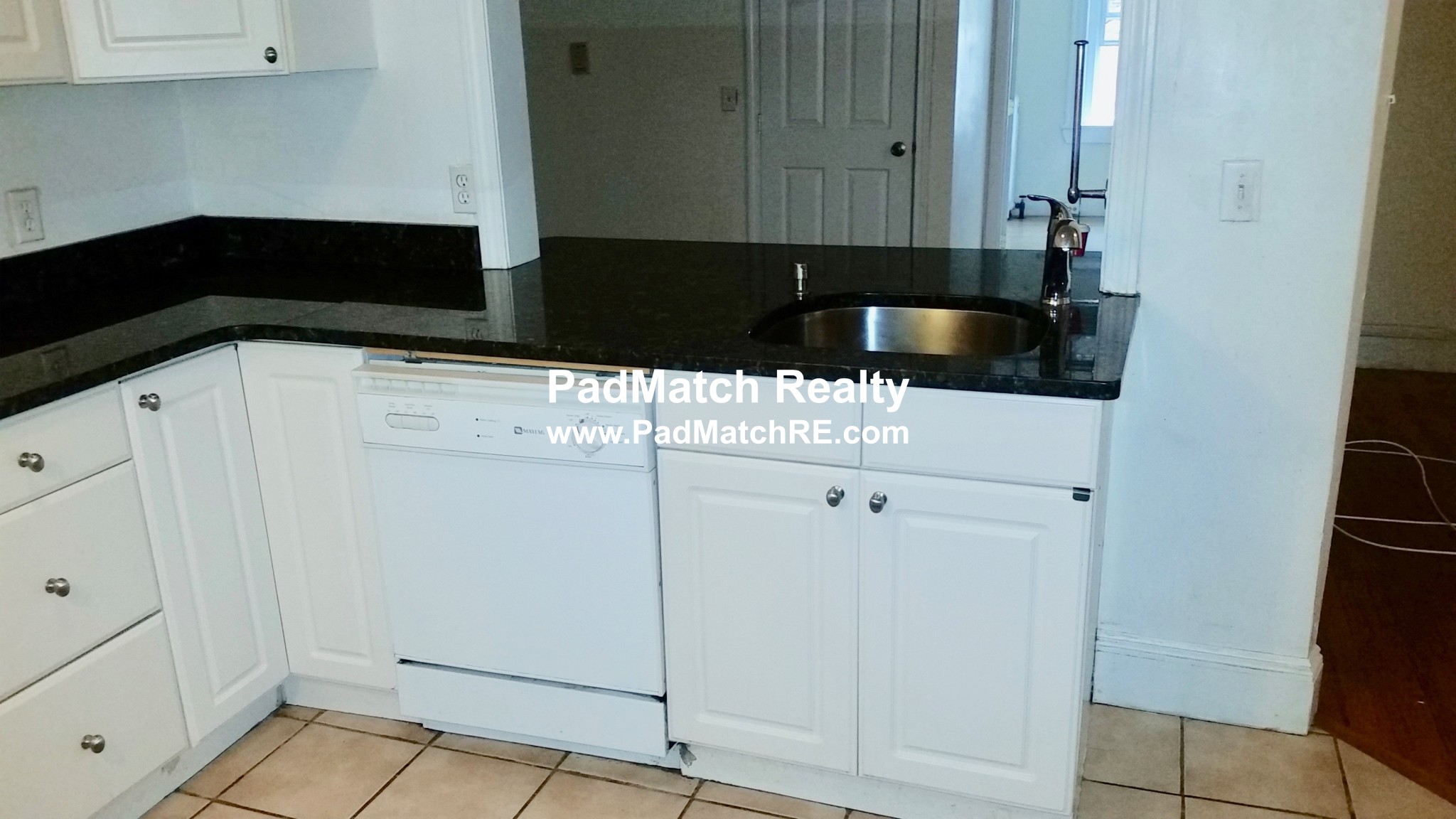 62 Egmont St, Longwood