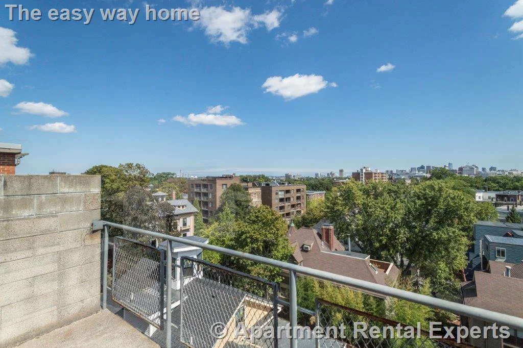 334 Harvard St, Harvard Square