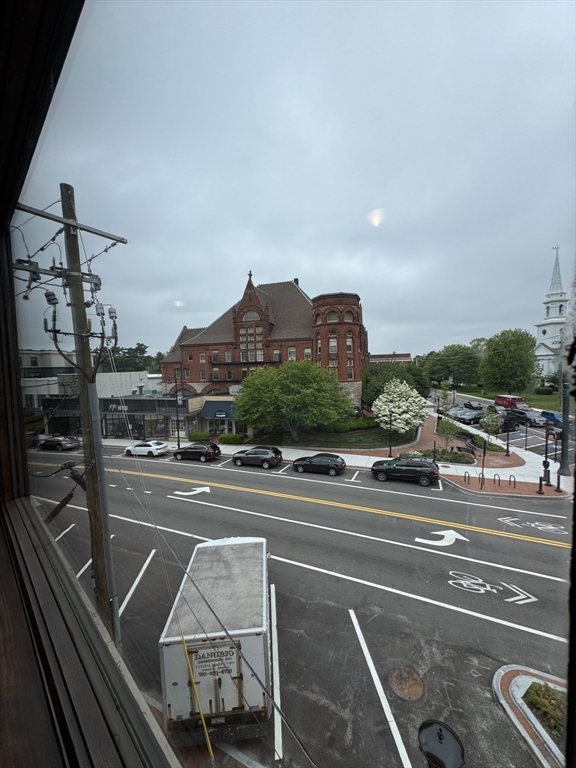 105 Pleasant St, South Weymouth