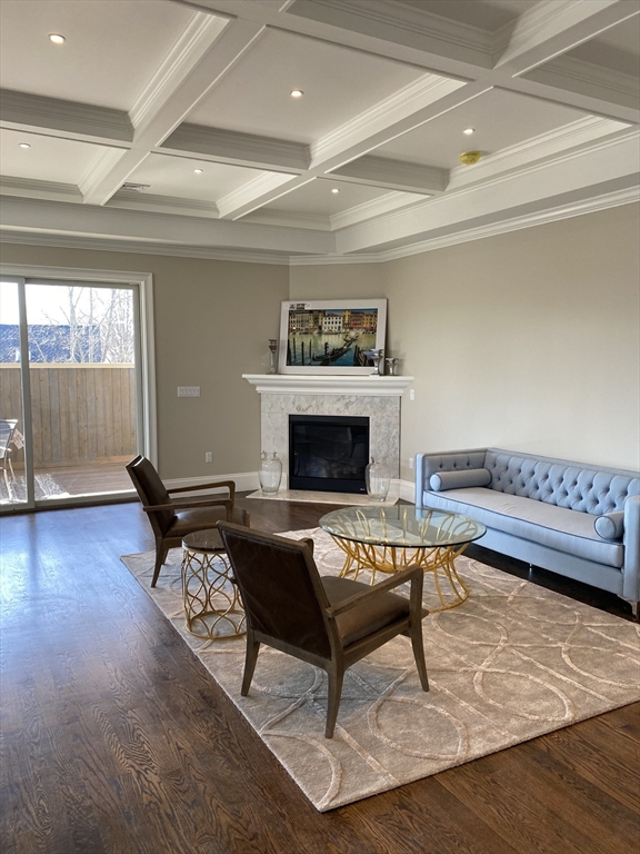 846 Main St, Winchester