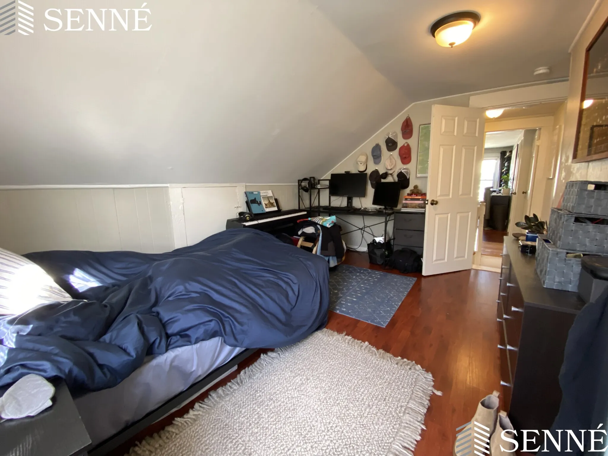 108 Columbia St, The Port