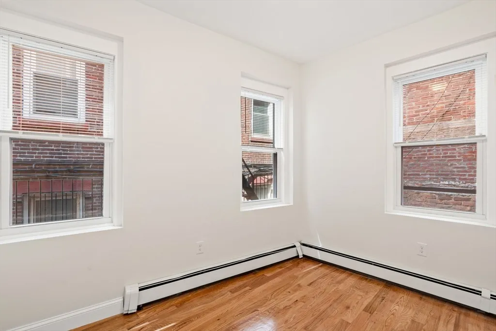 198 Salem St, North End