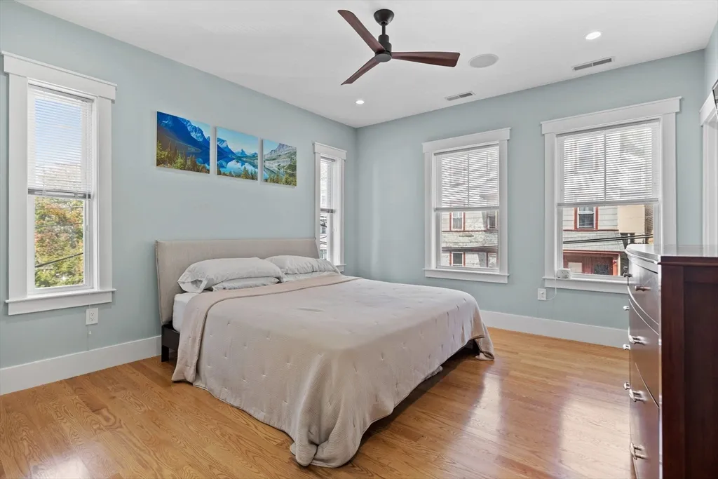 11 Ashland St, Dorchester