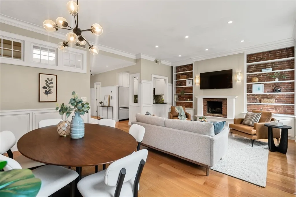 82 Berkeley St, Columbus