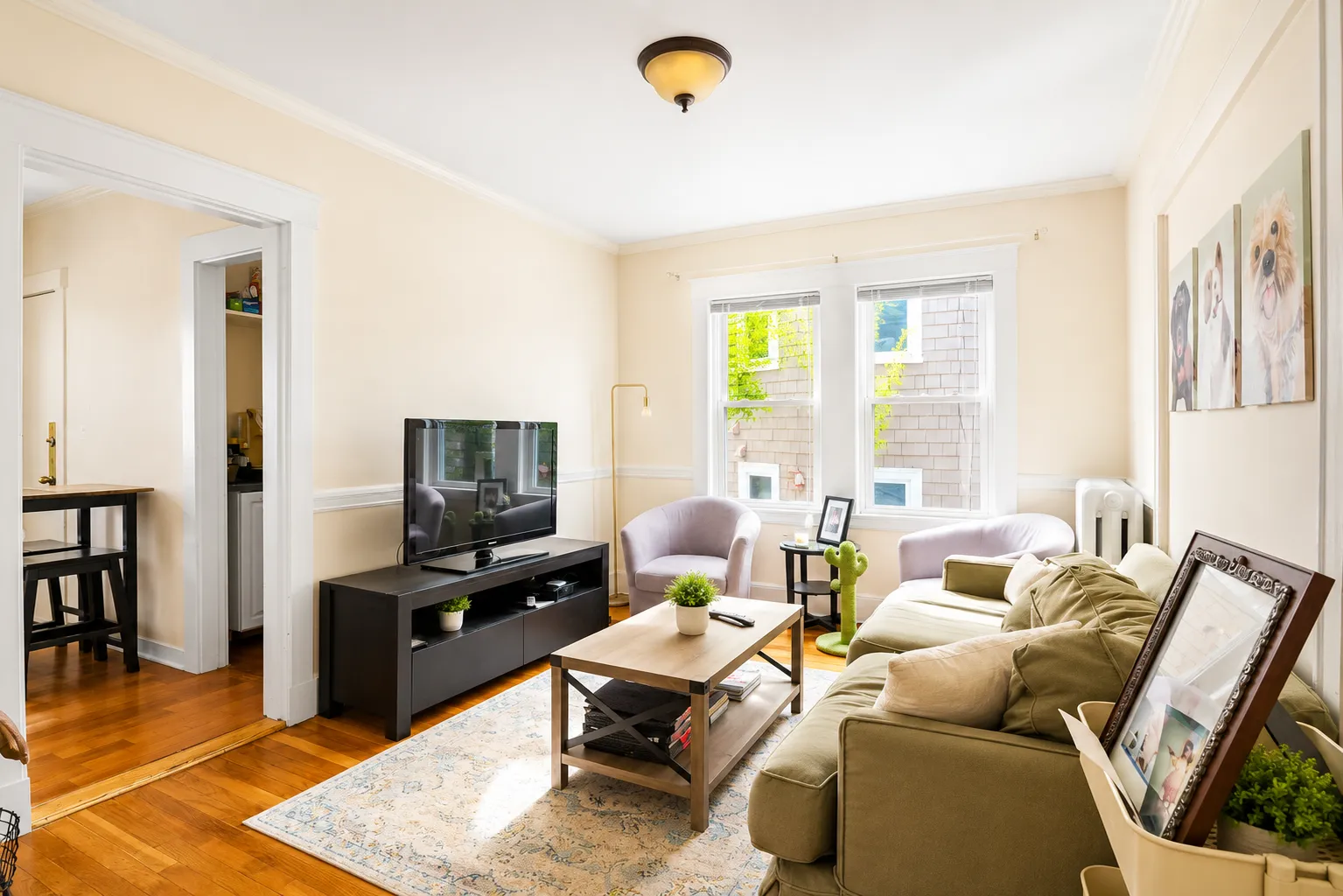 83 Parkton Rd, Jamaica Plain