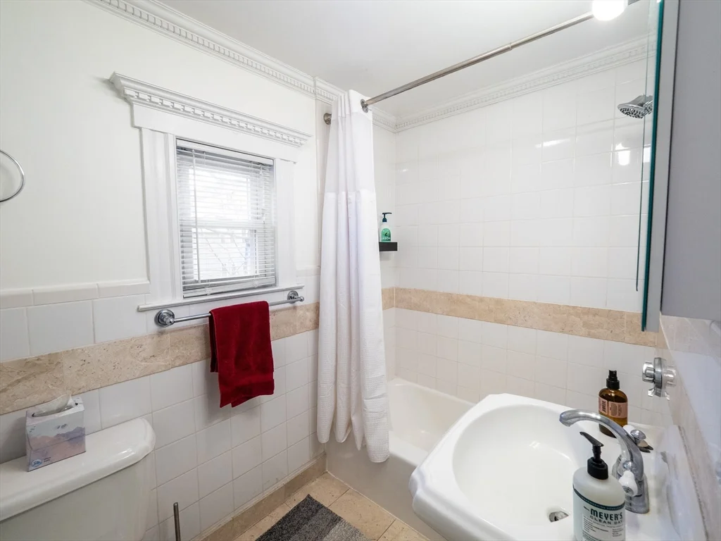 36 Tremont St, The Port