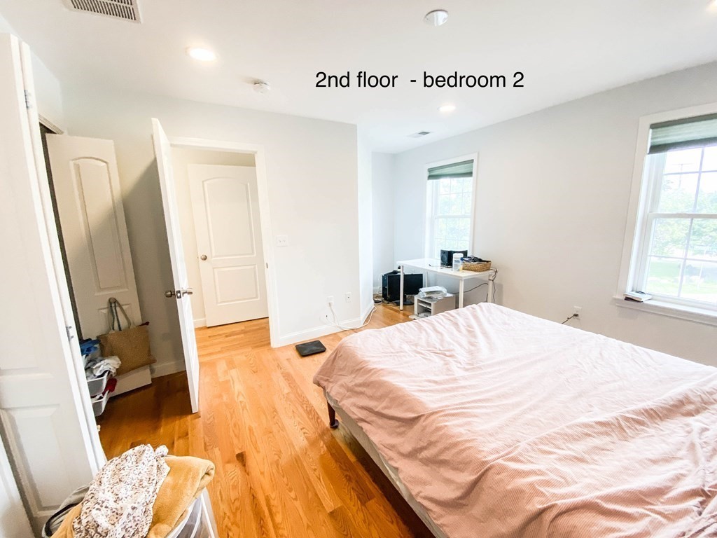 28 Woodruff Ave, Medford