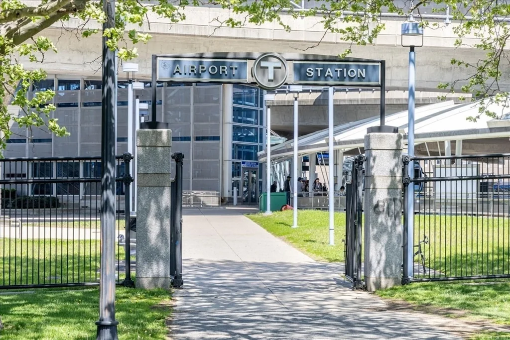 156 Porter St, East Boston