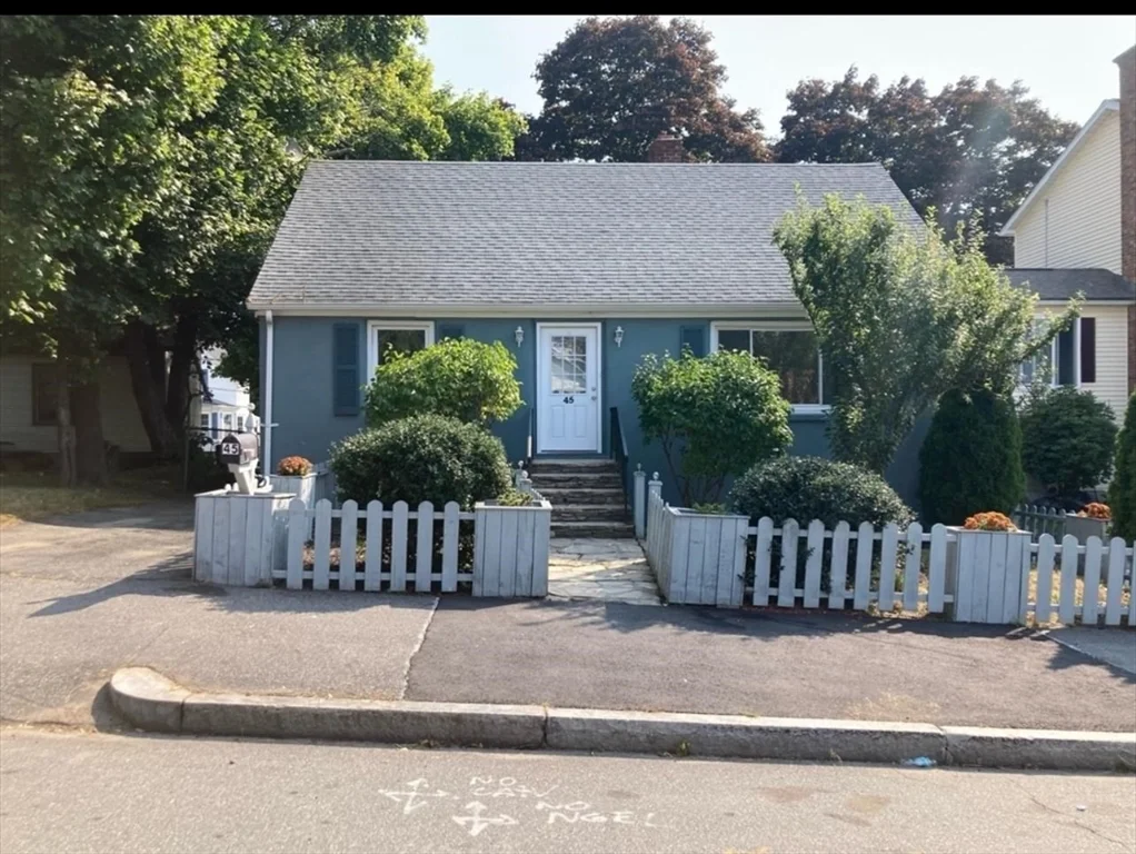 45 Pilgrim Ave, Worcester