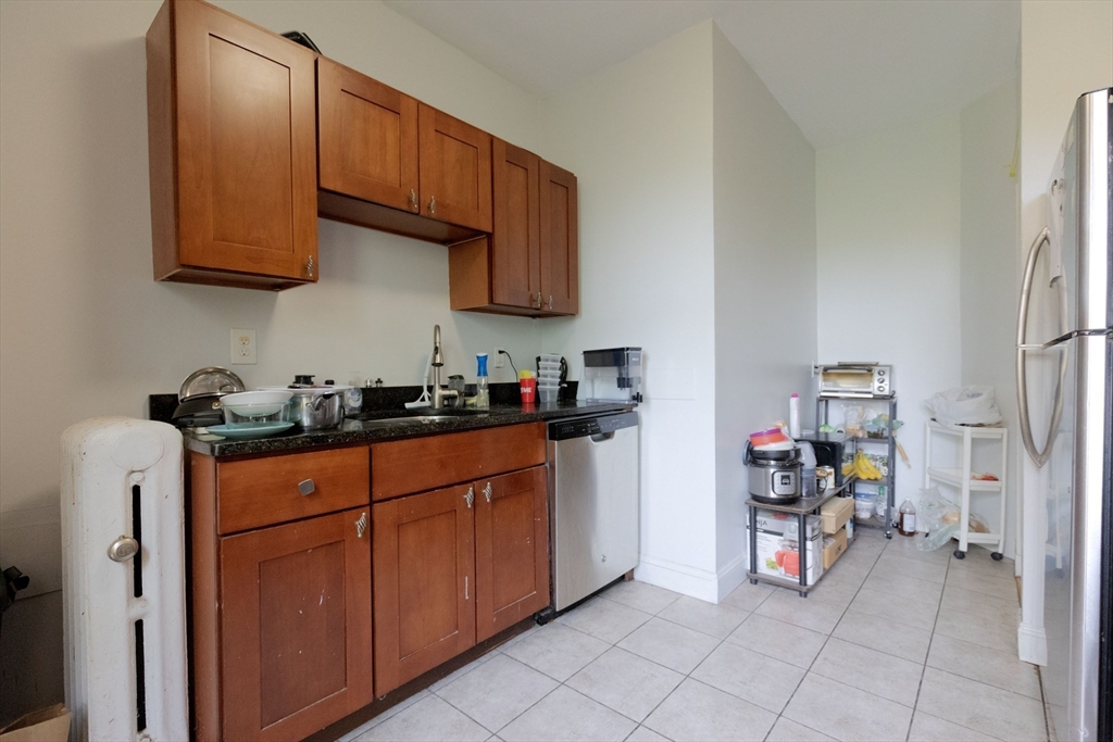 44 Cummings Rd, Brighton