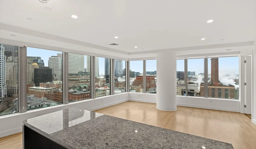 99 Kneeland St, Chinatown