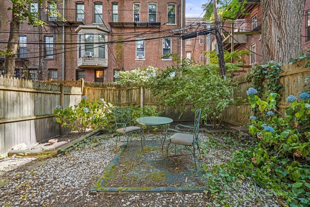 50 Lawrence St, South End