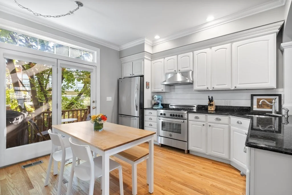 10 S Sydney, Dorchester