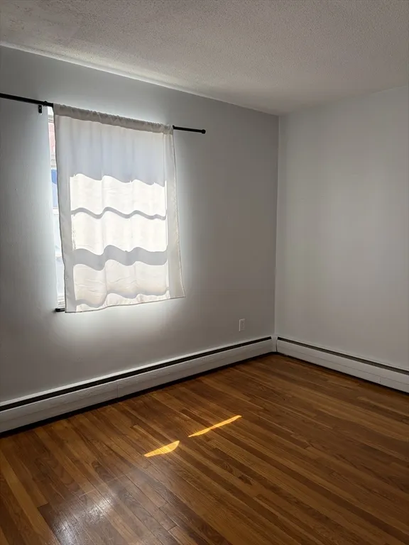 685 Moody St, Waltham