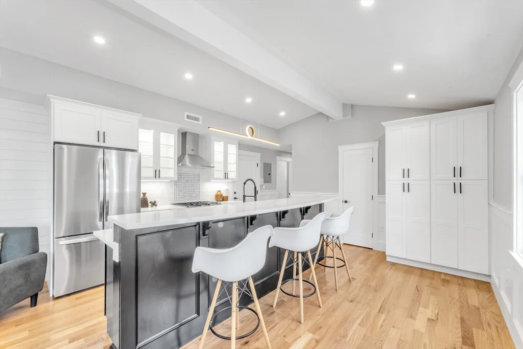 31 Woodlawn, Jamaica Plain