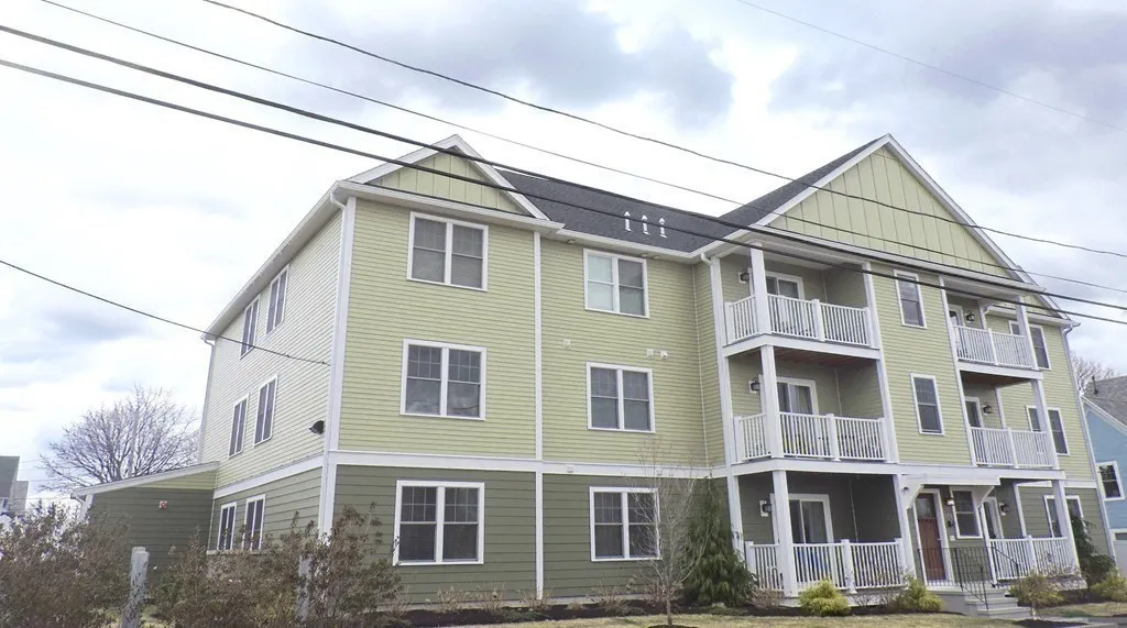 153 Sumner St, Quincy