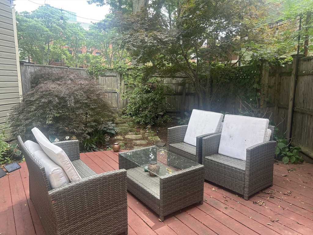 11 Lilac, Wellington-Harrington